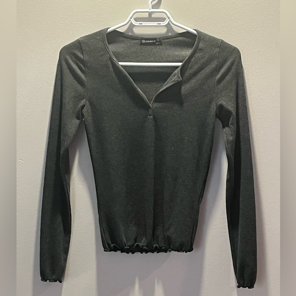 Women’s Popular 21 Long Sleeve Scoop Neck With V Openings Ribbed Top